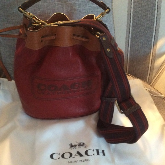 Handbag - Picture 1 of 7